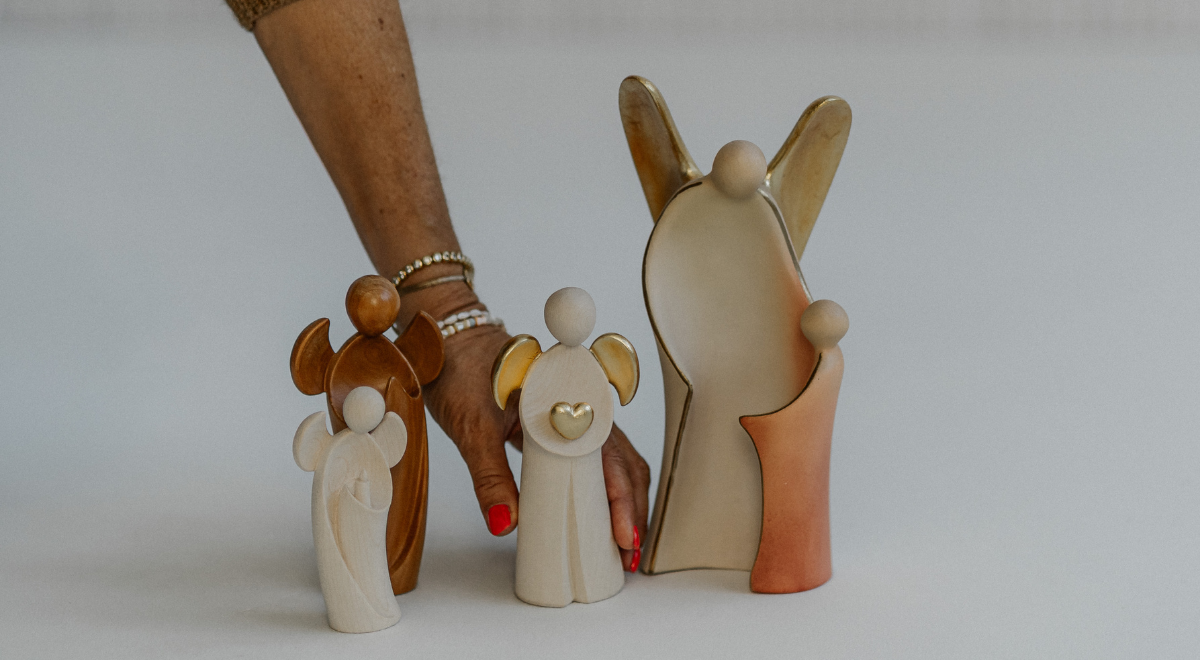 Warum jedes Zuhause einen hölzernen Schutzengel zu Weihnachten 2025 braucht