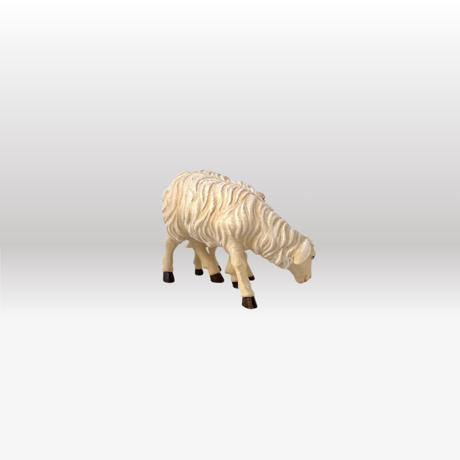 Schaf fressend und Lamm stehend von Kostner-3