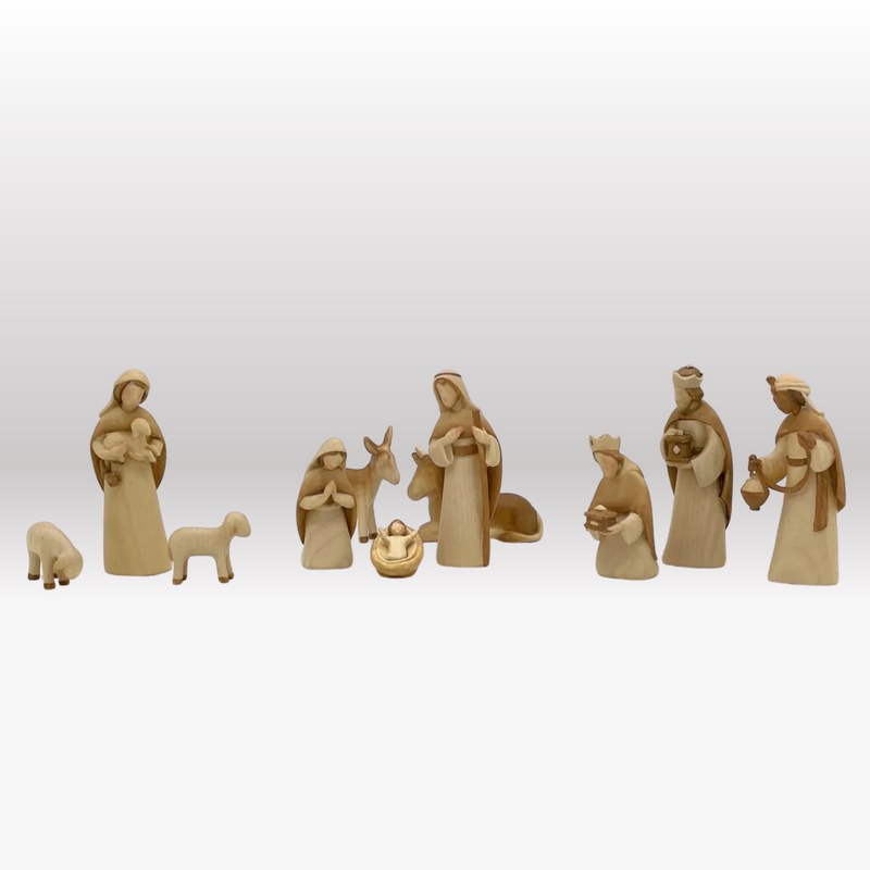 Krippenfiguren Set mit Moderner Stall, Beleuchtung und 11 Figuren von Akantus