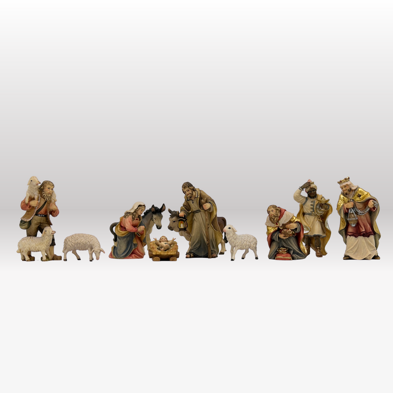 Krippenfiguren Set mit Rustikaler Stall 11 Figuren von Heimatkrippe