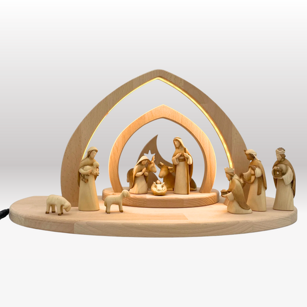 Krippenfiguren Set mit Moderner Stall, Beleuchtung und 11 Figuren von Akantus